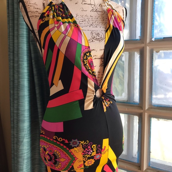 Halter dress - Picture 5 of 6